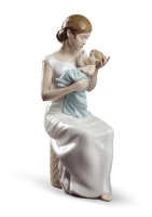 Lladro Soothing Lullaby Figurine. (Lladro Soothing Lullaby Figurine.)